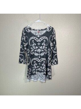 Before and Again Top Womens Medium Thermal Baby Waffle High Low Shirt Gray White